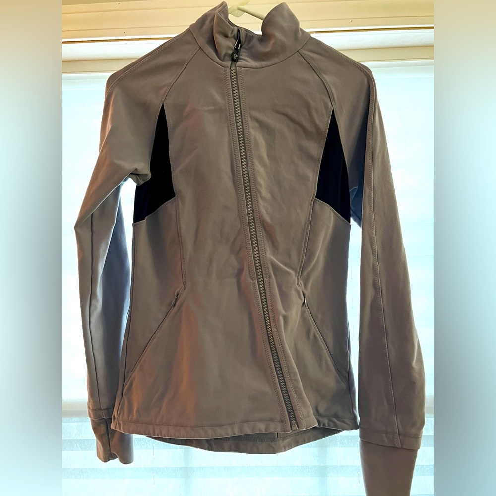 Crane & Lion track jacket x body zipper. Color gray, size 4